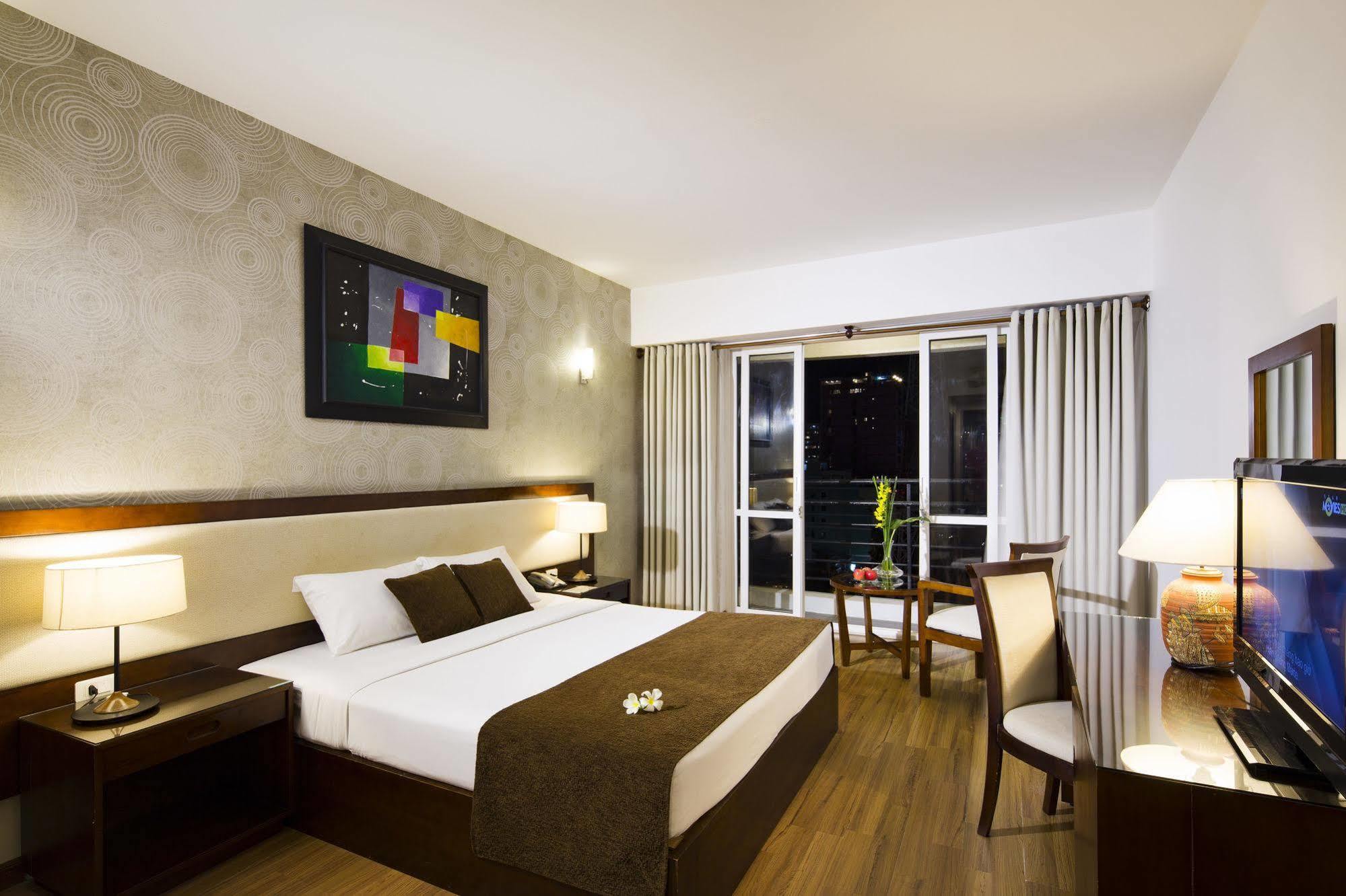 Starlet Hotel ญาจาง ภายนอก รูปภาพ